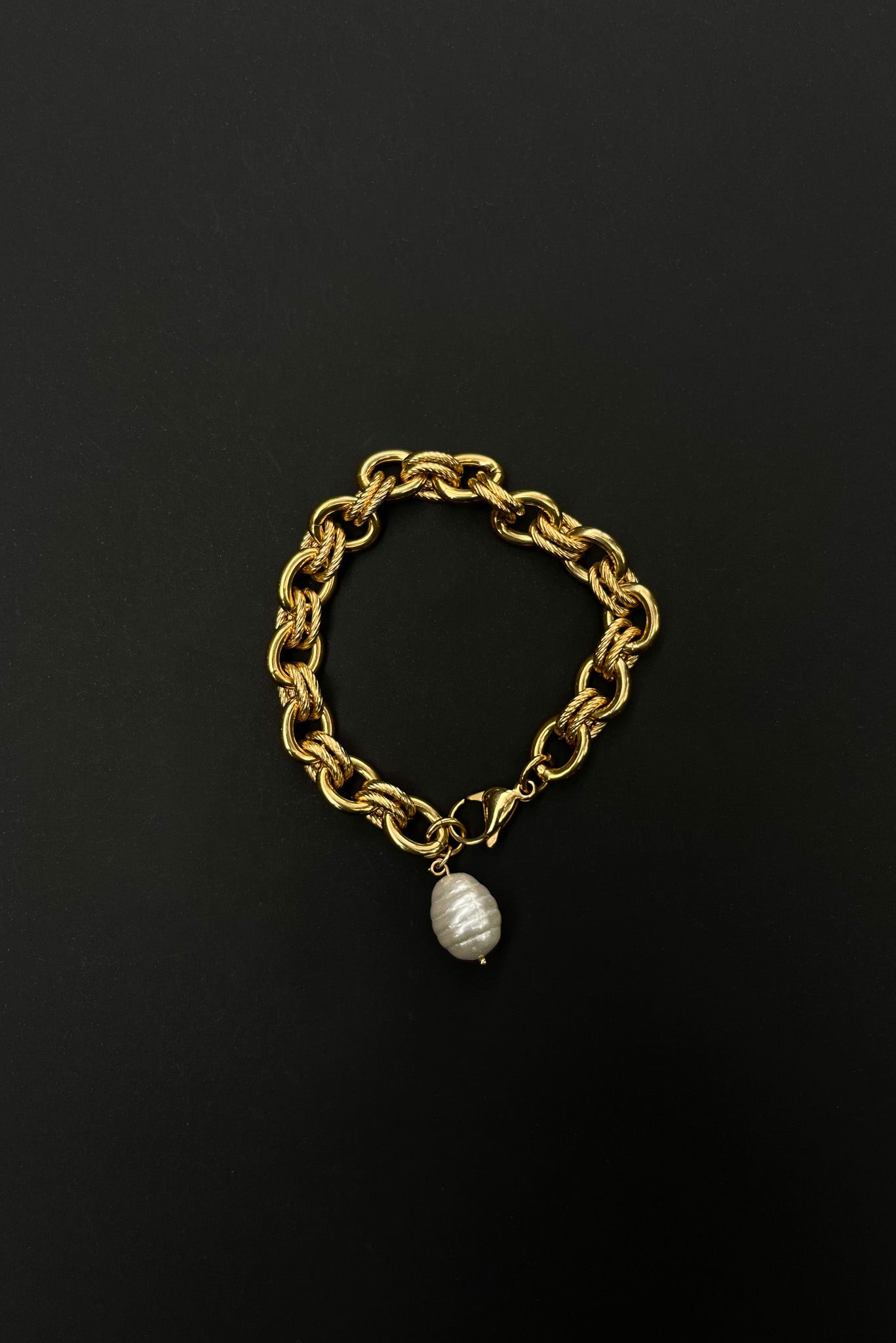 AUGUSTA Gold Chain Bracelet with Pearl