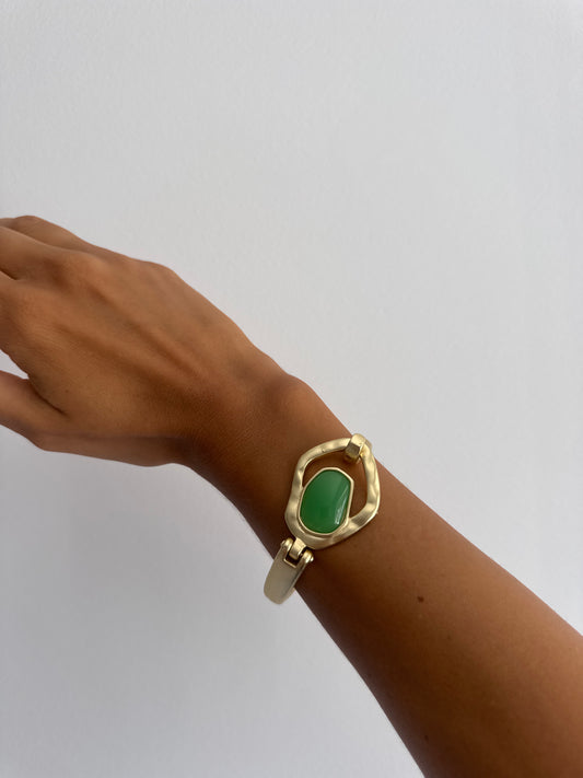 TI 004 STONE BANGLE
