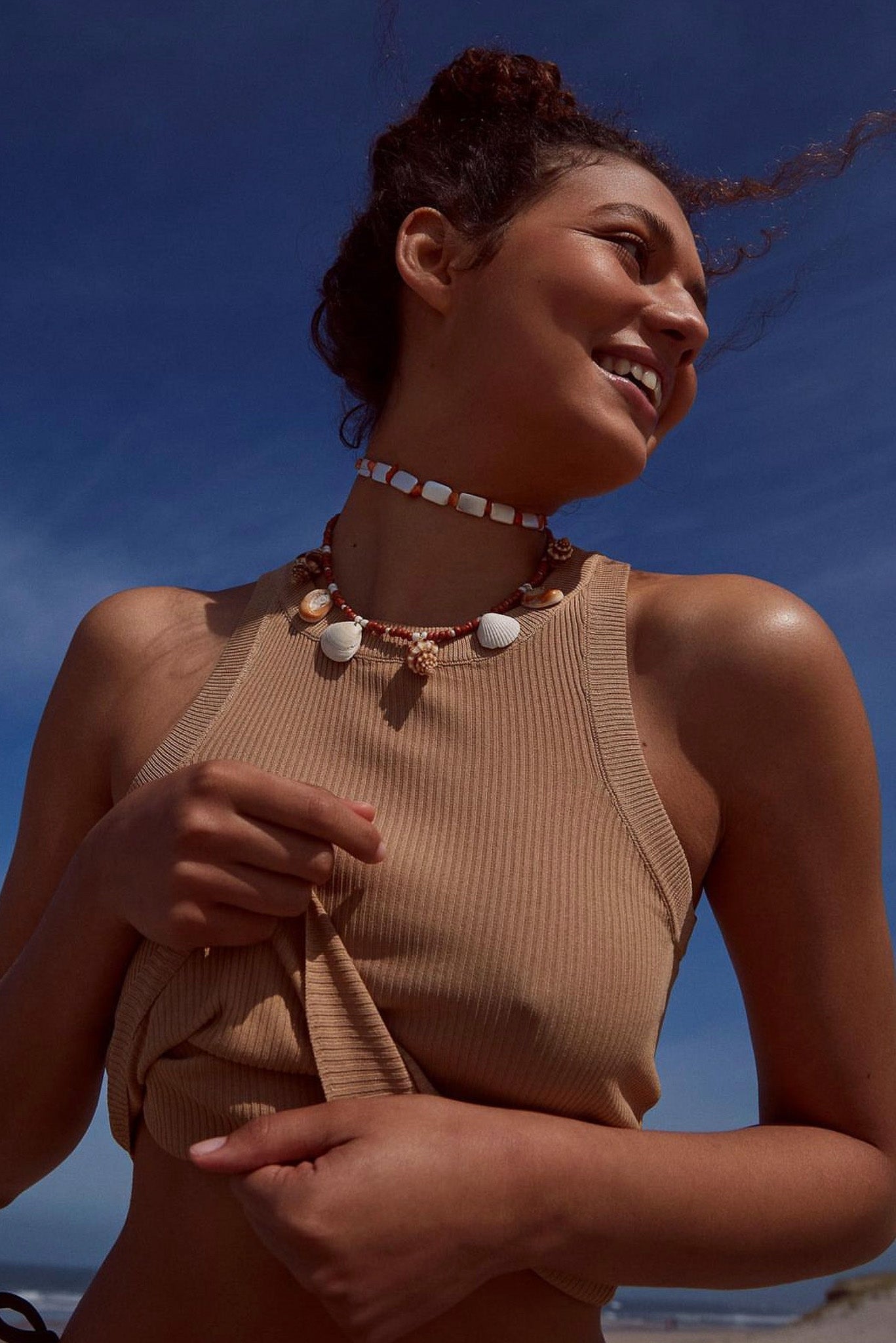 LA PLAYA TERRACOTA Shells and Beads Necklace