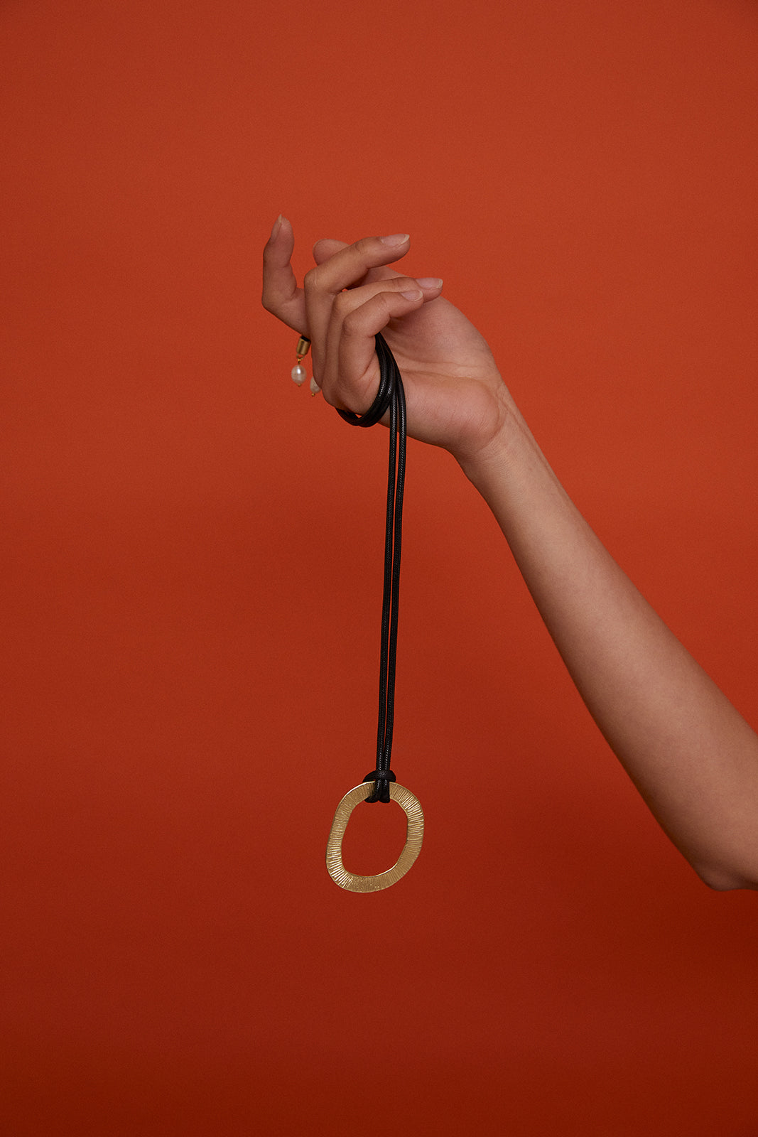 MY CIRCLE Cord Necklace
