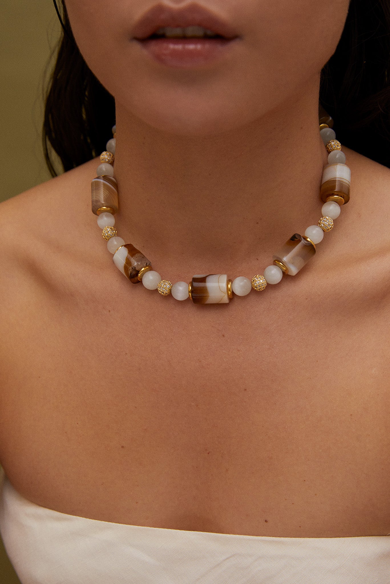 STARLET Stones with Shiny Pieces Necklace