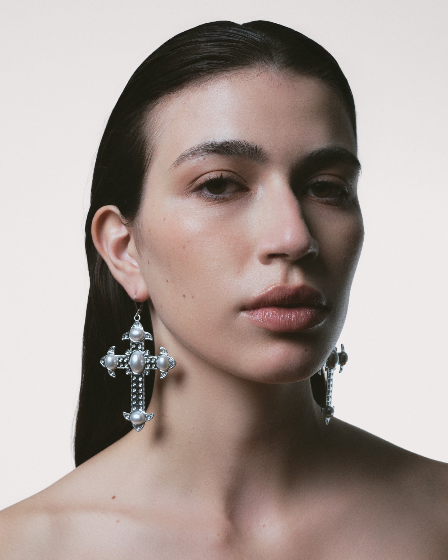 PEARL CORE Cross Earrings
