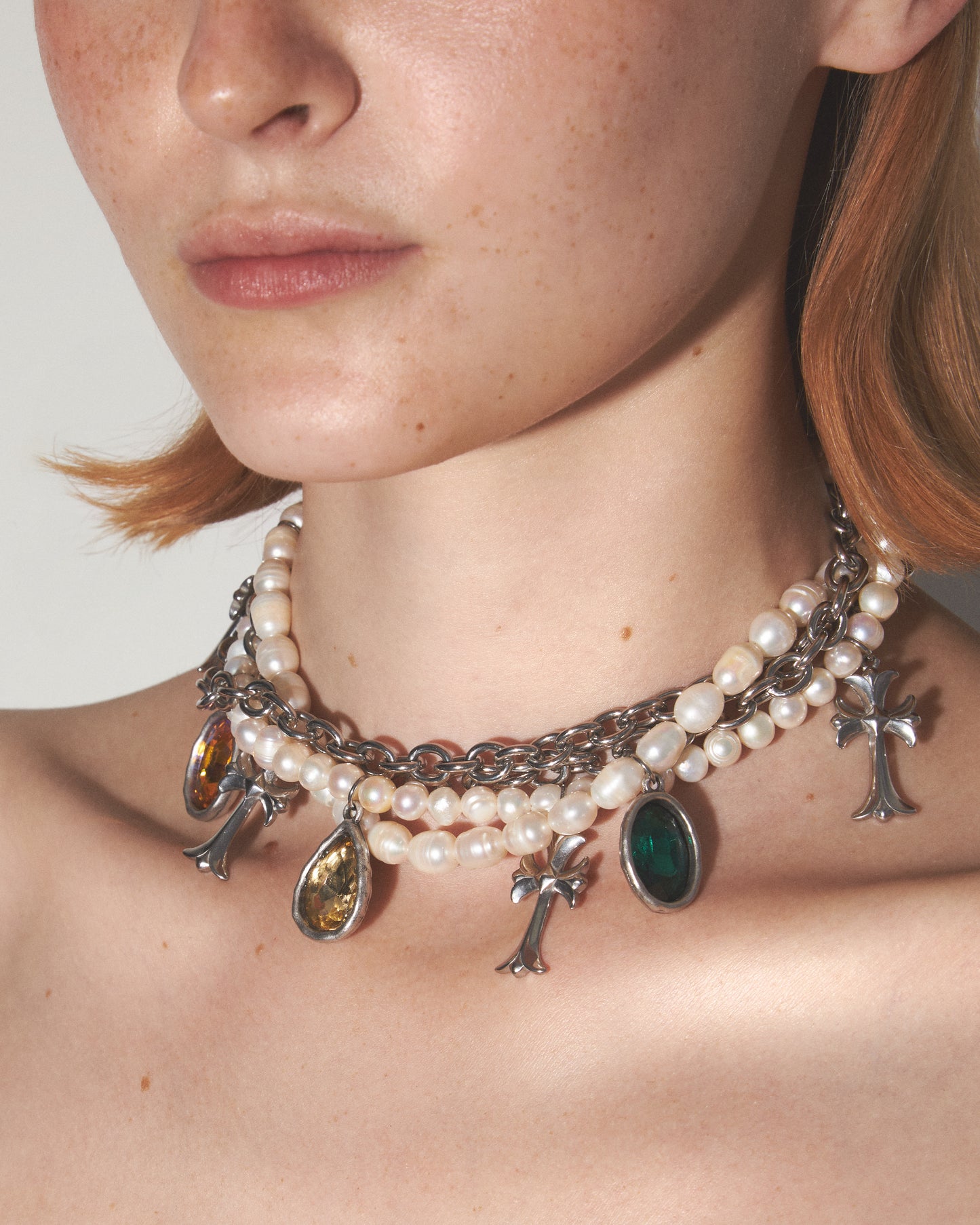 COSMIC DEVOTION Mix of Pearls and Chain Pendants Necklace