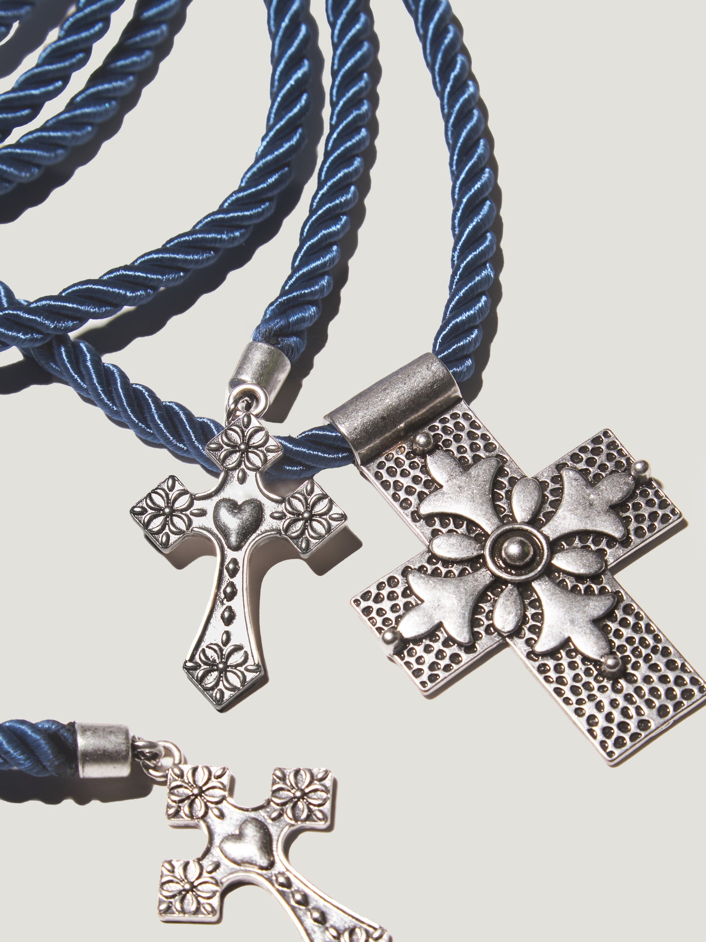 SAPPHIRE NIGHT Cross Cord Necklace