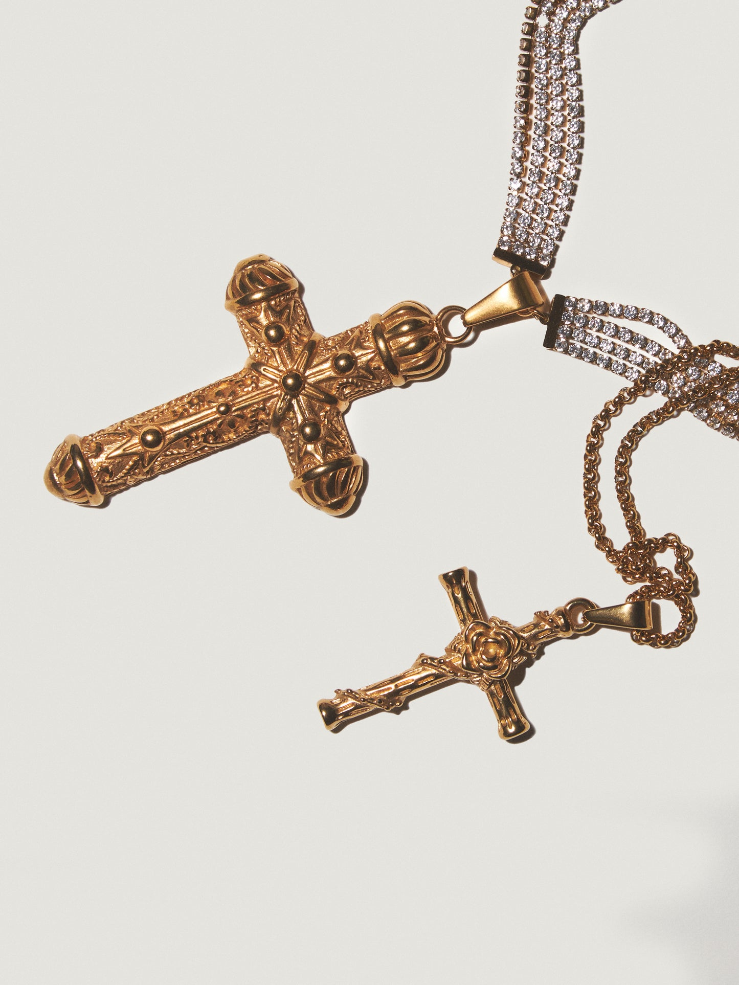 CELESTIAL FLAME Zirconia Gold Cross Necklace Set