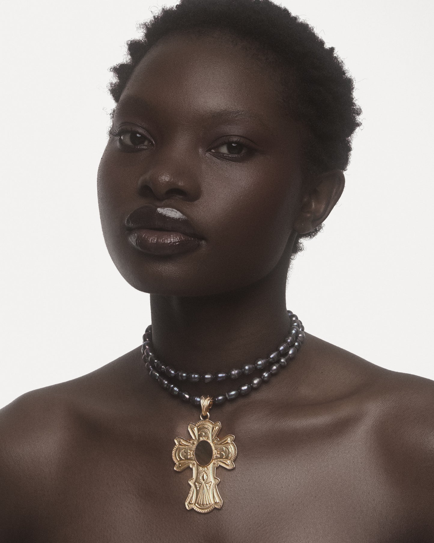WILD ROSE Gold Cross Pendant Choker