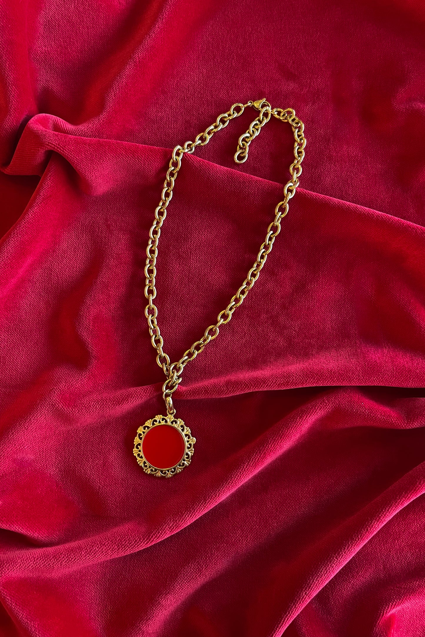 GRACIELE GOLD CHAIN WITH RED ENAMEL MEDAL