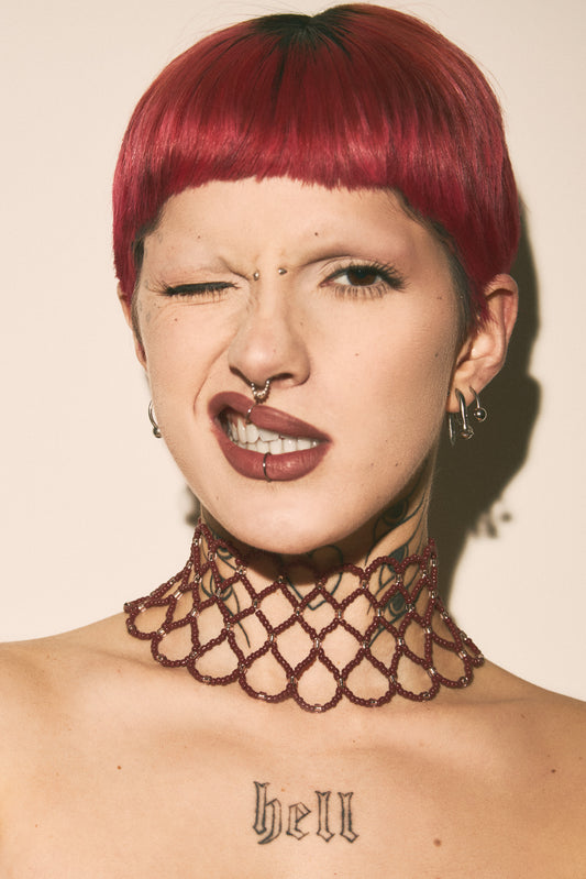 SNARE Wine Brown Choker