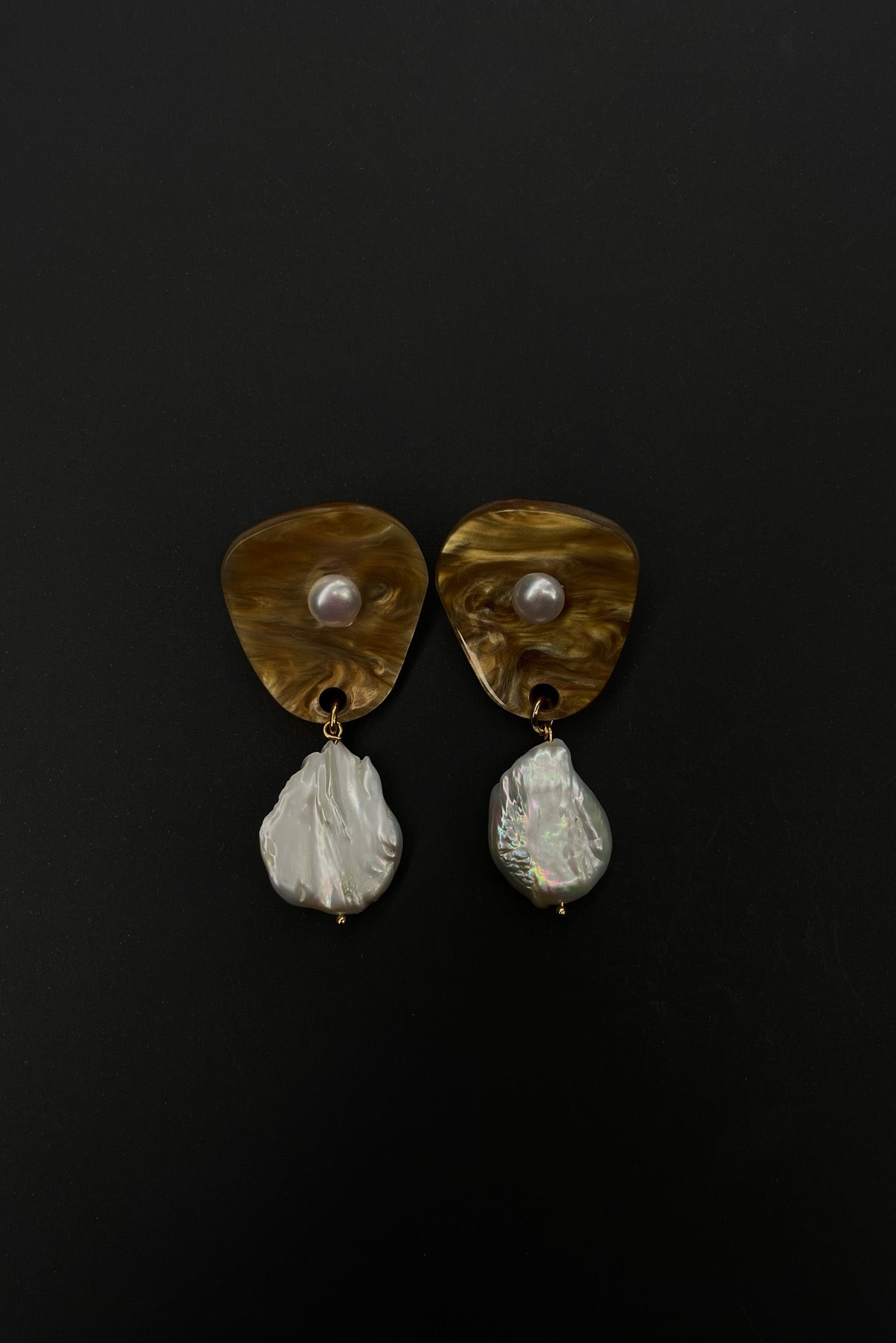 PALOMA Big Pearl Earrings