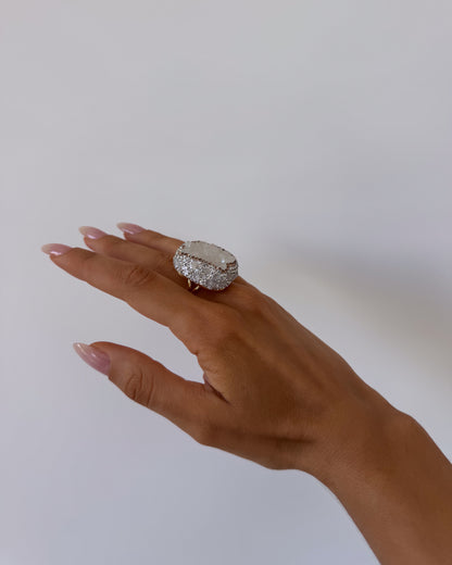 NO COMMENT Ring