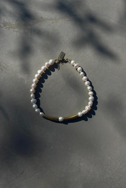 ALMUDENA Pearls with Gold Tubes Necklace