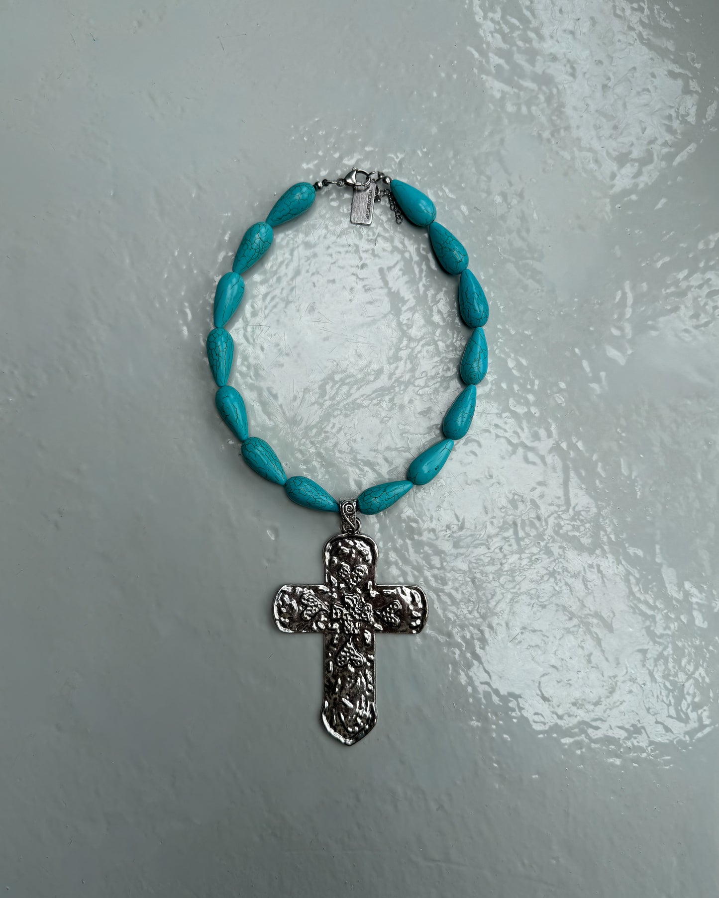 SWEET ESCAPE Necklace