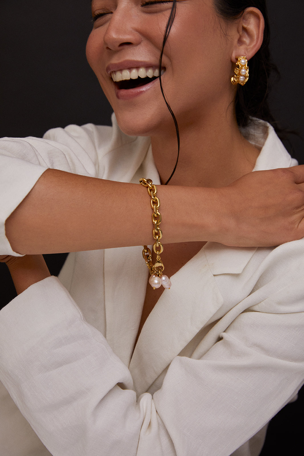 ANELISE Gold Chain Bracelet with Pearls