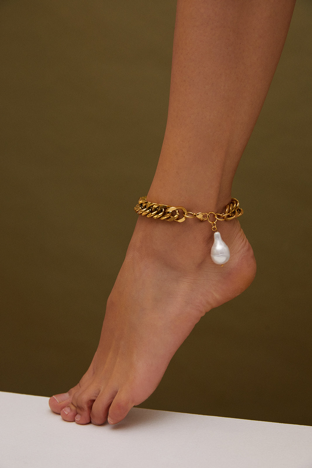 LOKIE Chunky Chain Gold Anklet