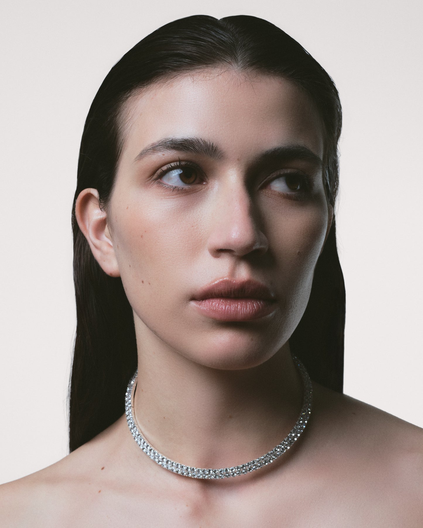 GLOWFRAME Choker