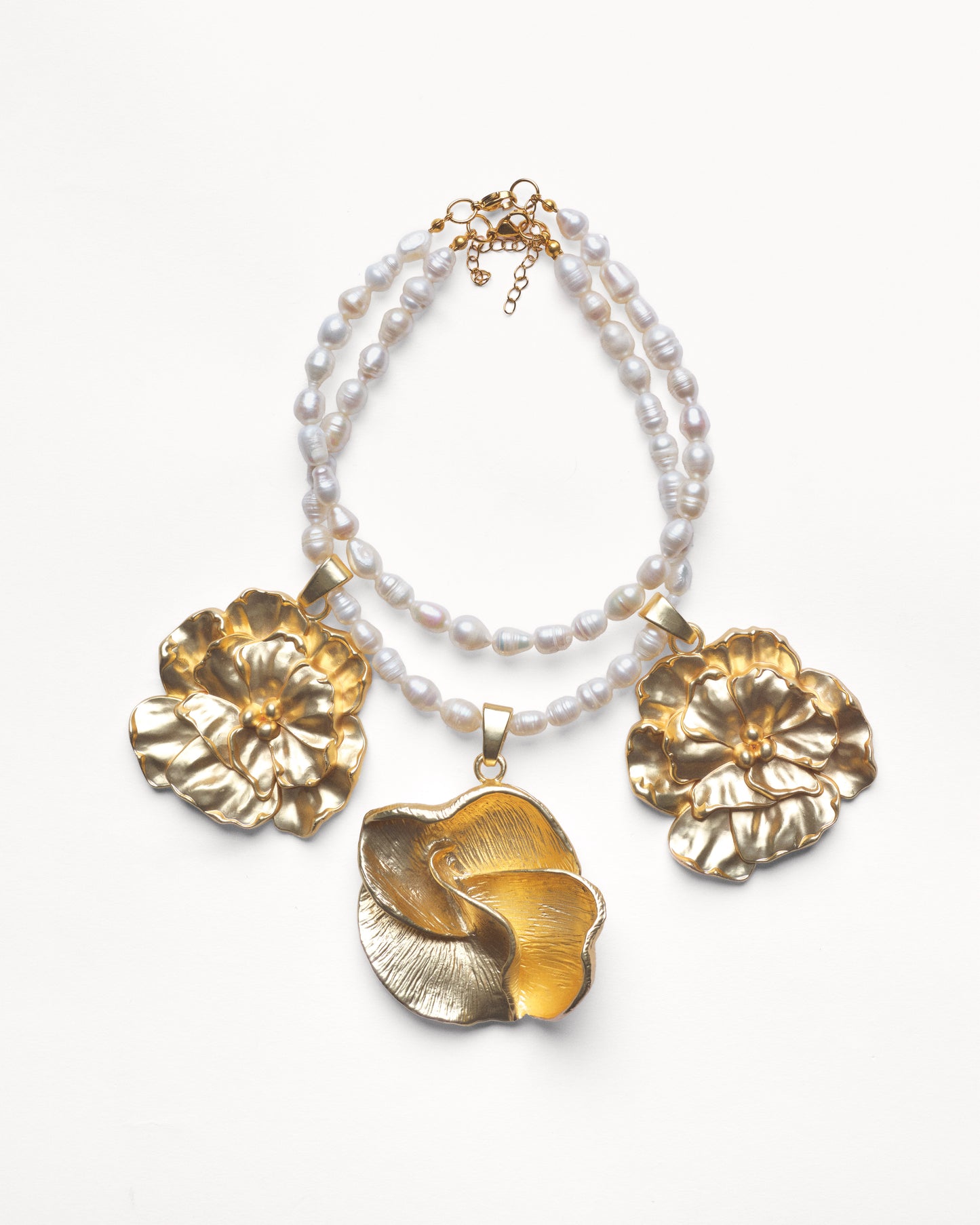 PETALRUSH Pearl Choker Set