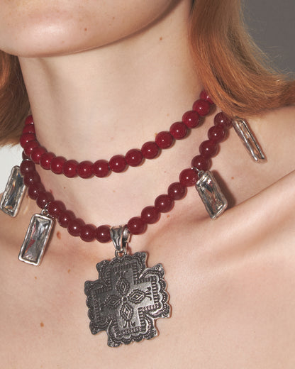 ECLIPSE KISS Burgundy Stones Necklace Set