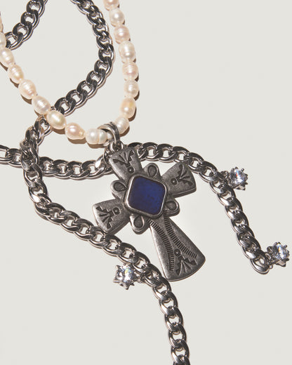 MOONLIGHT TEMPTATION Chain and Pearls Cross Necklace Set
