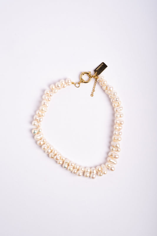 LALA'S Pearls Necklace