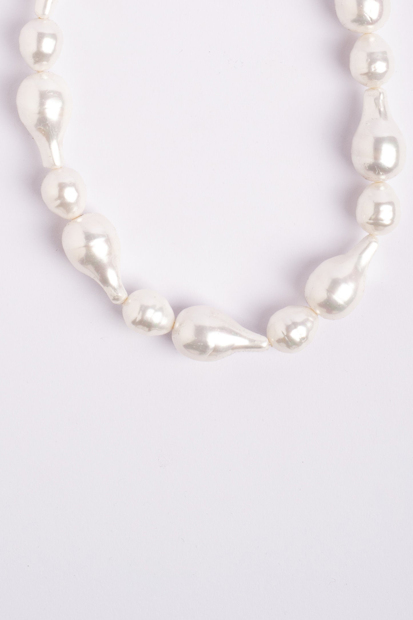 MELLY Big Pearls with Mother of Pearl Necklace